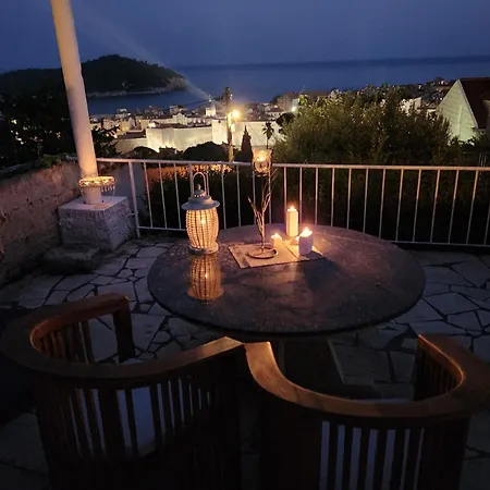 With Sea & Views Apartment